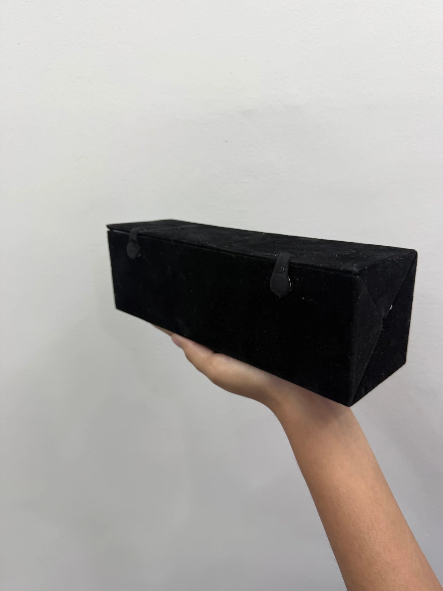 ✨ 16-Pair Premium Jhumka Gift Box – By KarmaKraft