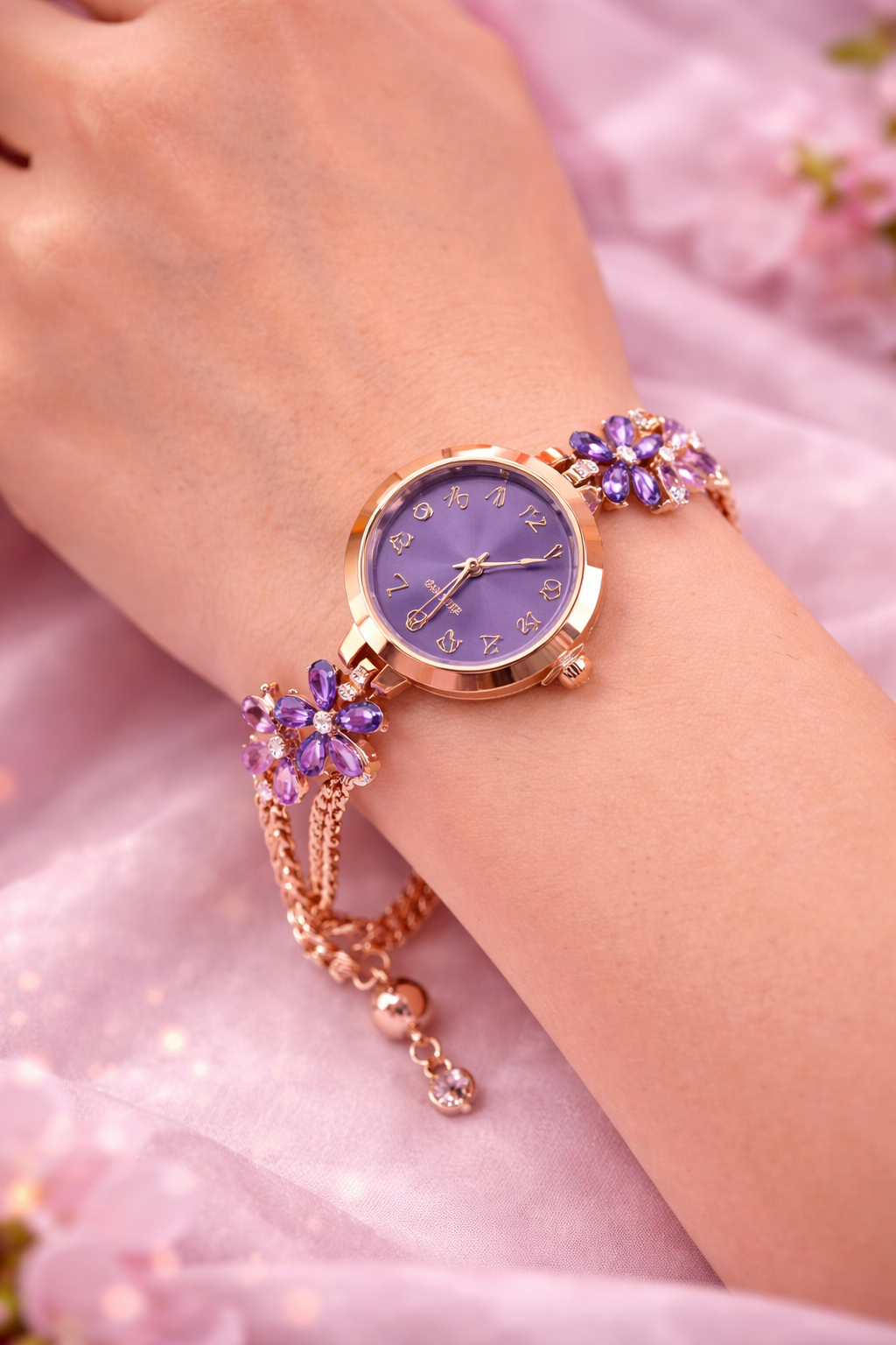 💜 Floral Crystal Bracelet Watch